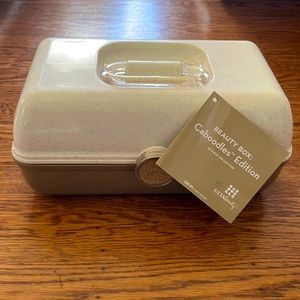 Beauty box: Caboodles (tm) ULTA BEAUTU 171$ value
